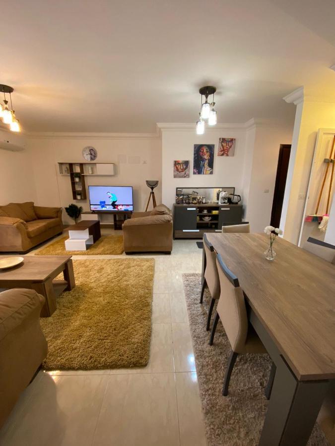 Madinaty Well-Furnished 3- Bedroom Apartment - شقة فندقيه للايجار مدينتي Madinat ash Shuruq Exterior photo