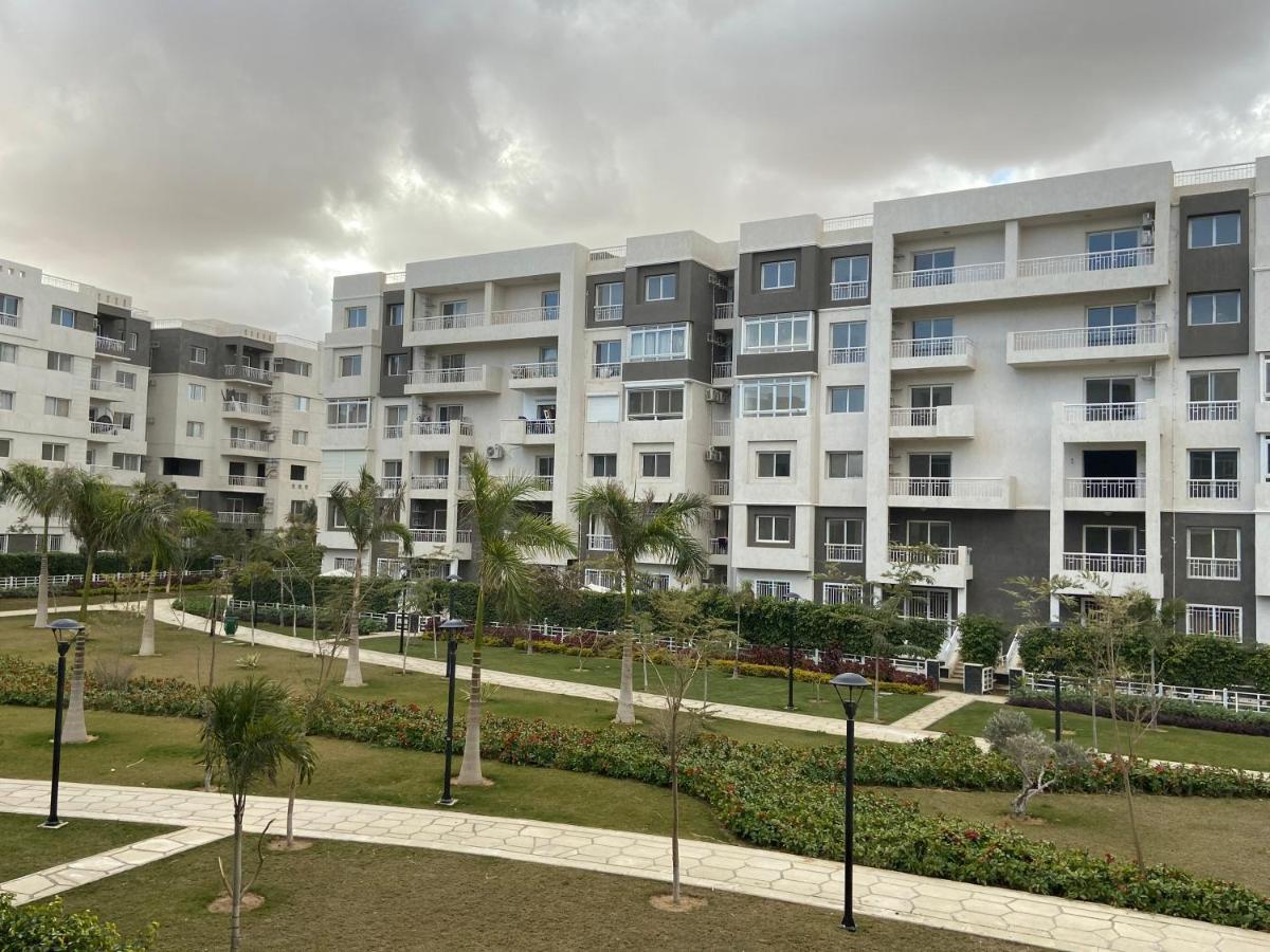Madinaty Well-Furnished 3- Bedroom Apartment - شقة فندقيه للايجار مدينتي Madinat ash Shuruq Exterior photo