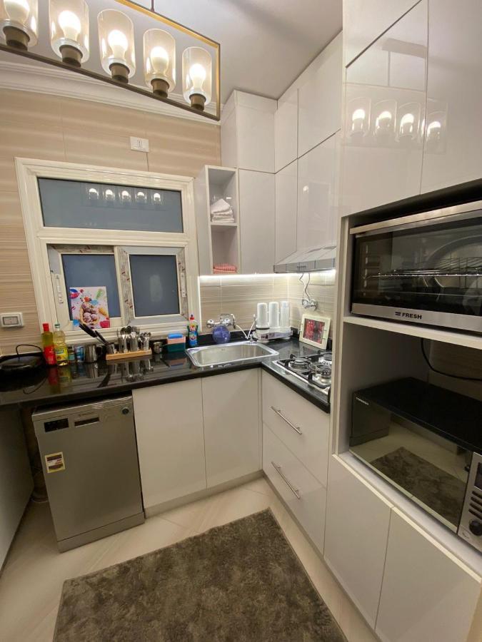 Madinaty Well-Furnished 3- Bedroom Apartment - شقة فندقيه للايجار مدينتي Madinat ash Shuruq Exterior photo