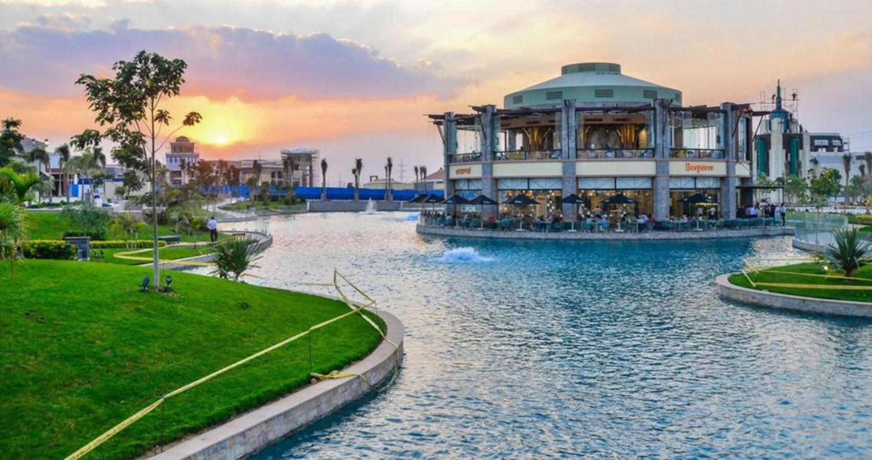 Madinaty Well-Furnished 3- Bedroom Apartment - شقة فندقيه للايجار مدينتي Madinat ash Shuruq Exterior photo